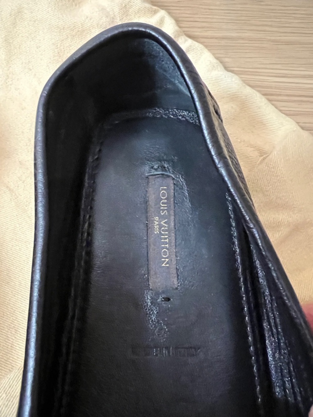 Louis Vuitton Black Pebbled Leather Loafers with Gold Hardware size 38,5 - Picture 4 of 11
